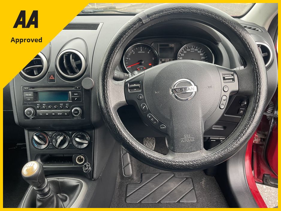 2014 Nissan Qashqai +2