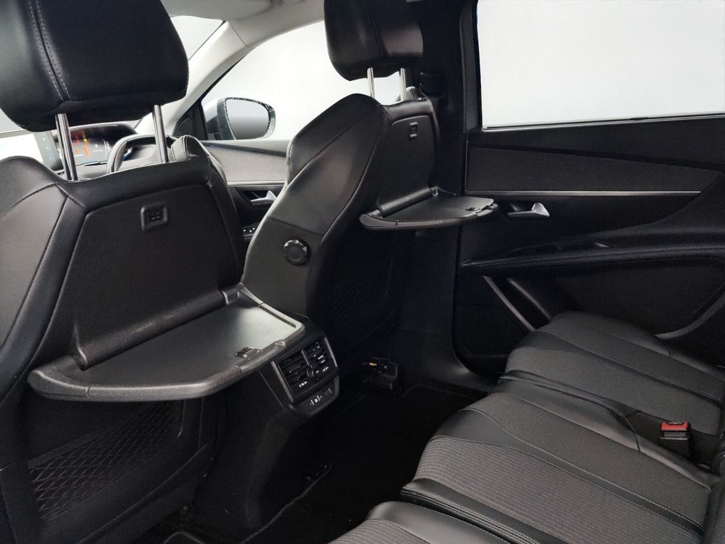 2021 Peugeot 5008