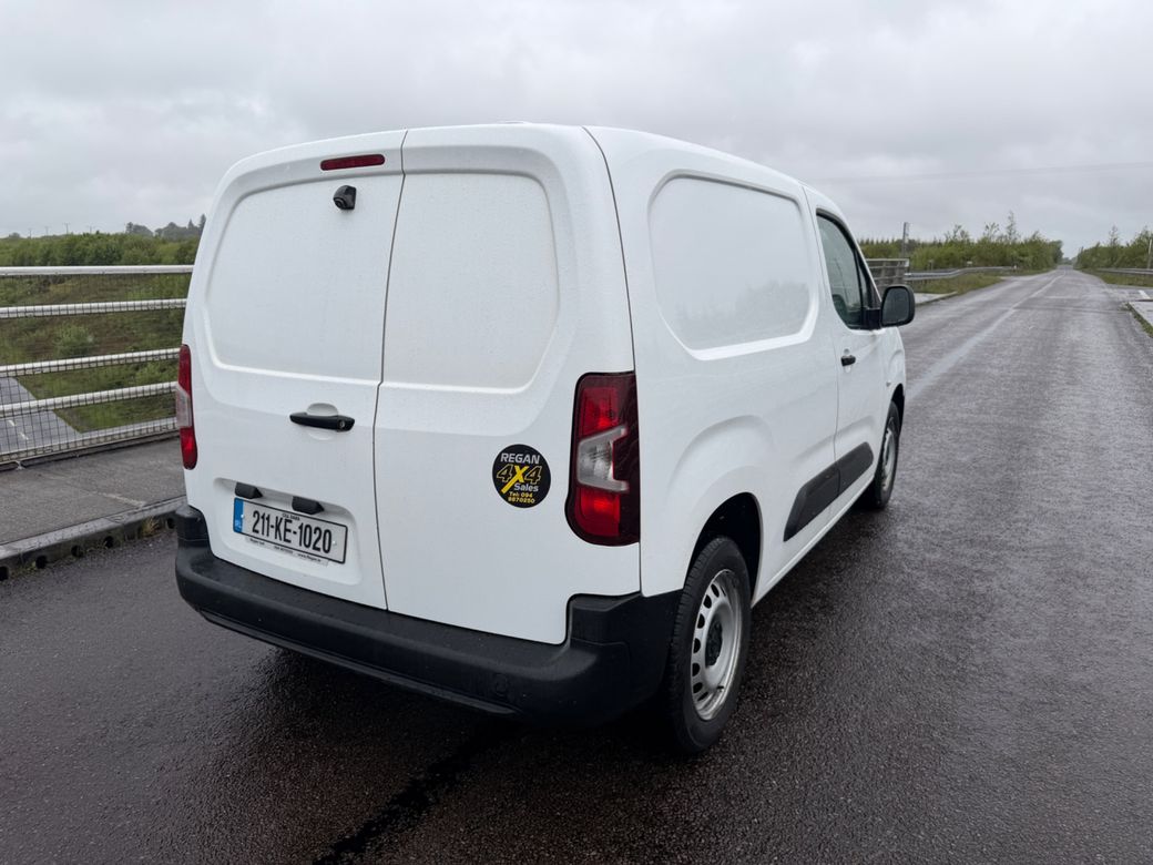 2021 Peugeot Partner