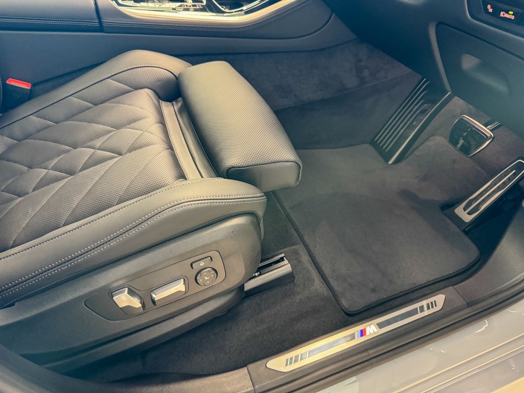 2025 BMW X5