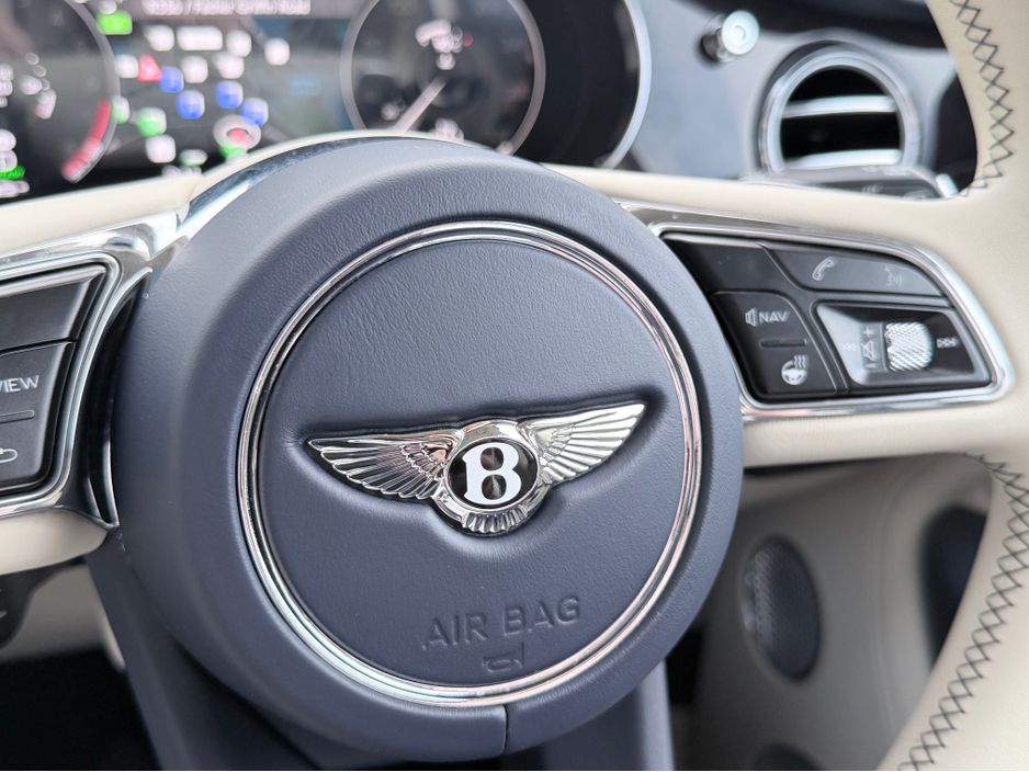 2022 Bentley Bentayga