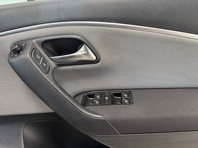 2017 Volkswagen Polo