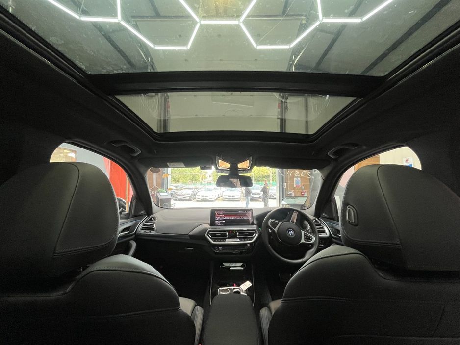 2025 BMW iX3