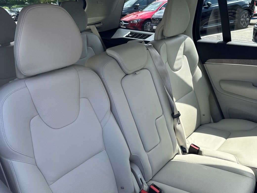2023 Volvo XC90
