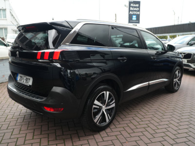 2020 Peugeot 5008