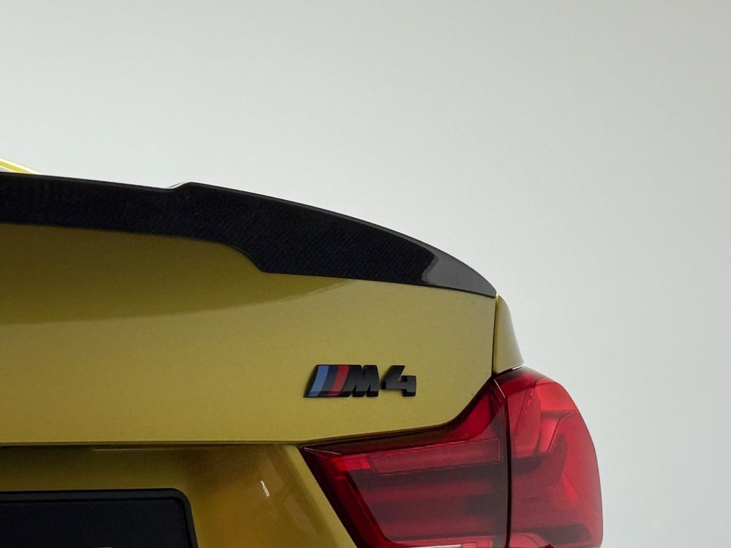 2019 BMW M4