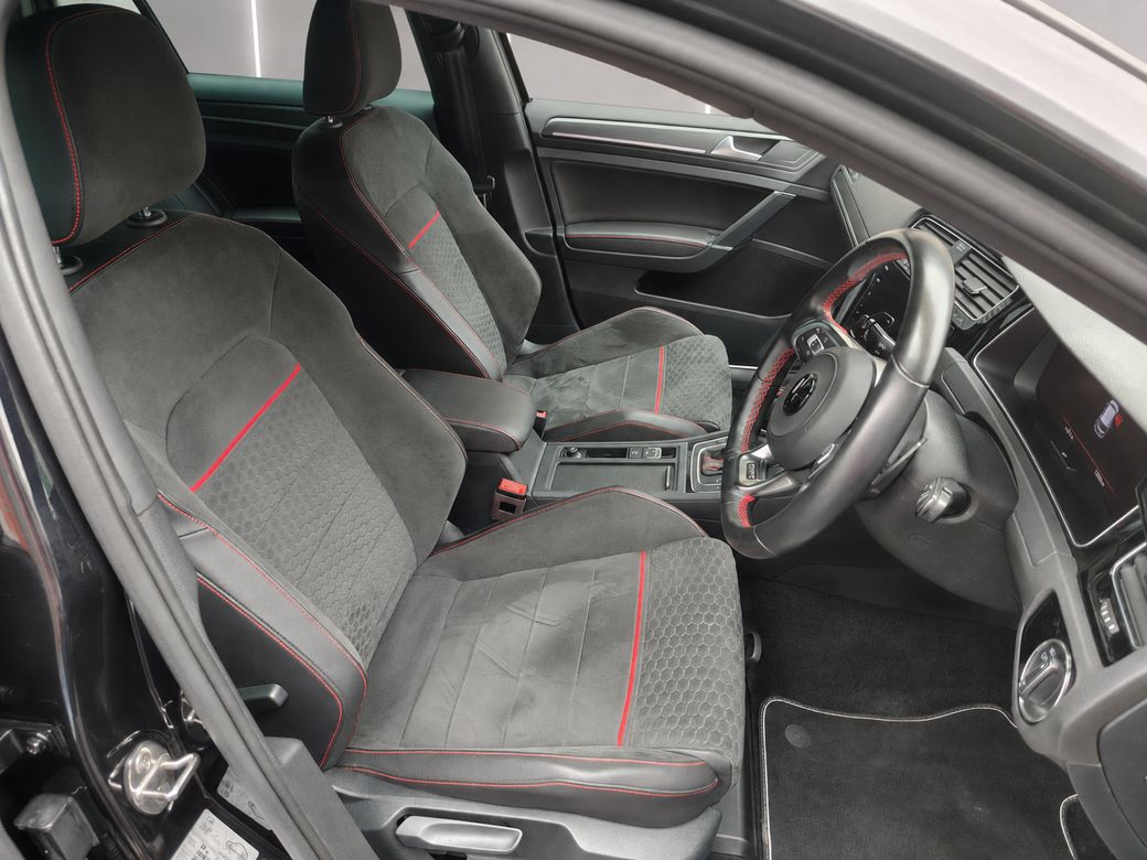 2019 Volkswagen Golf