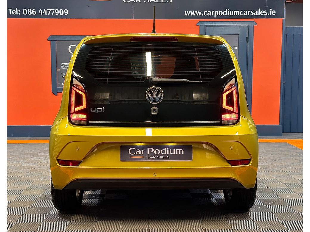 2017 Volkswagen up!