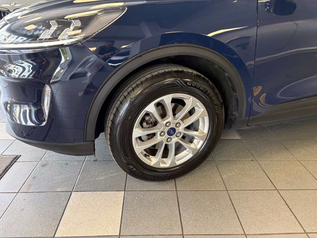 2022 Ford Kuga