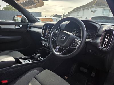 2023 Volvo XC40