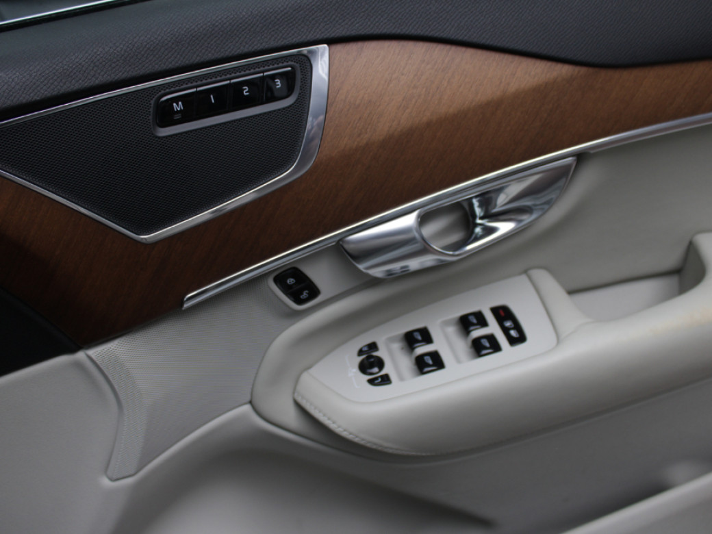 2017 Volvo XC90