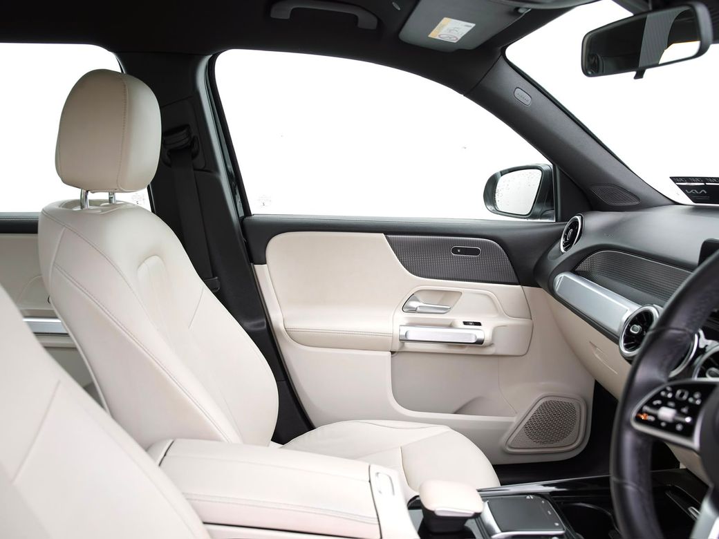 2023 Mercedes-Benz GLB Class