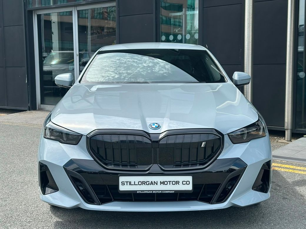 2026 BMW i5