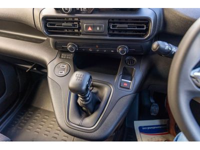 2026 Peugeot Partner