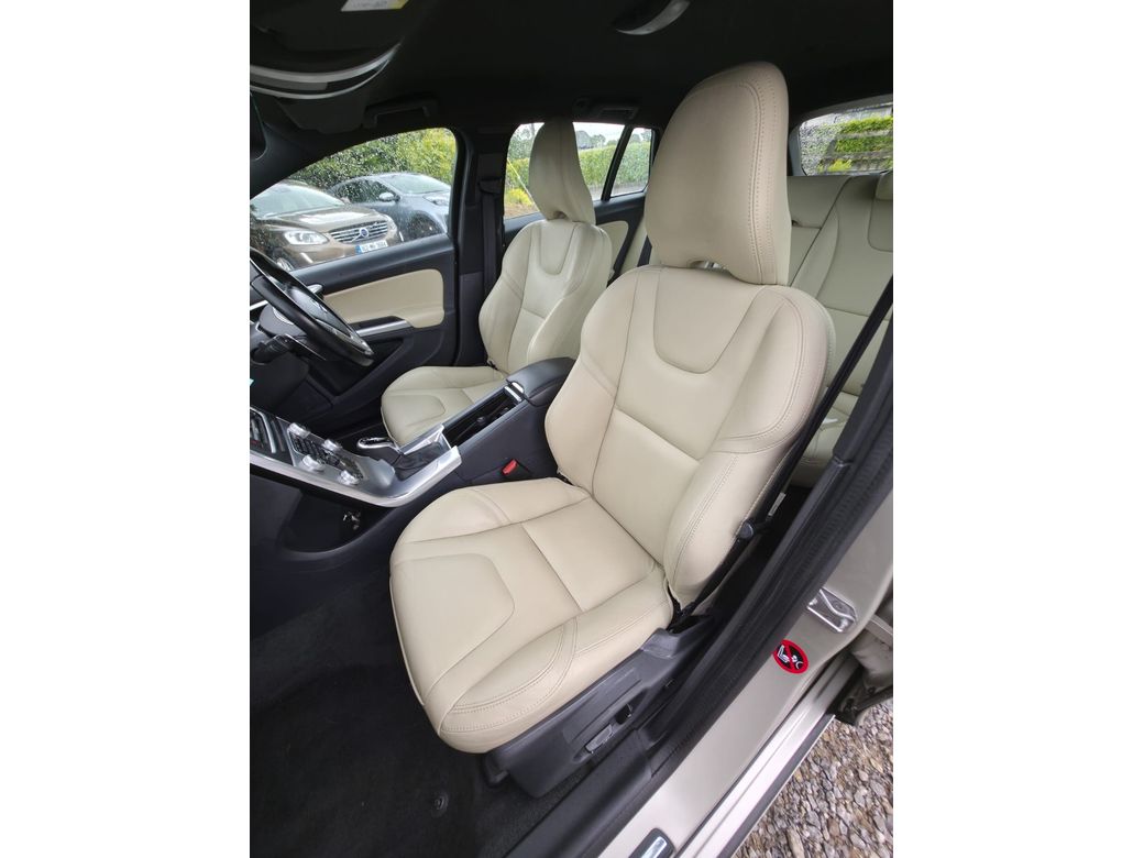 2017 Volvo V60