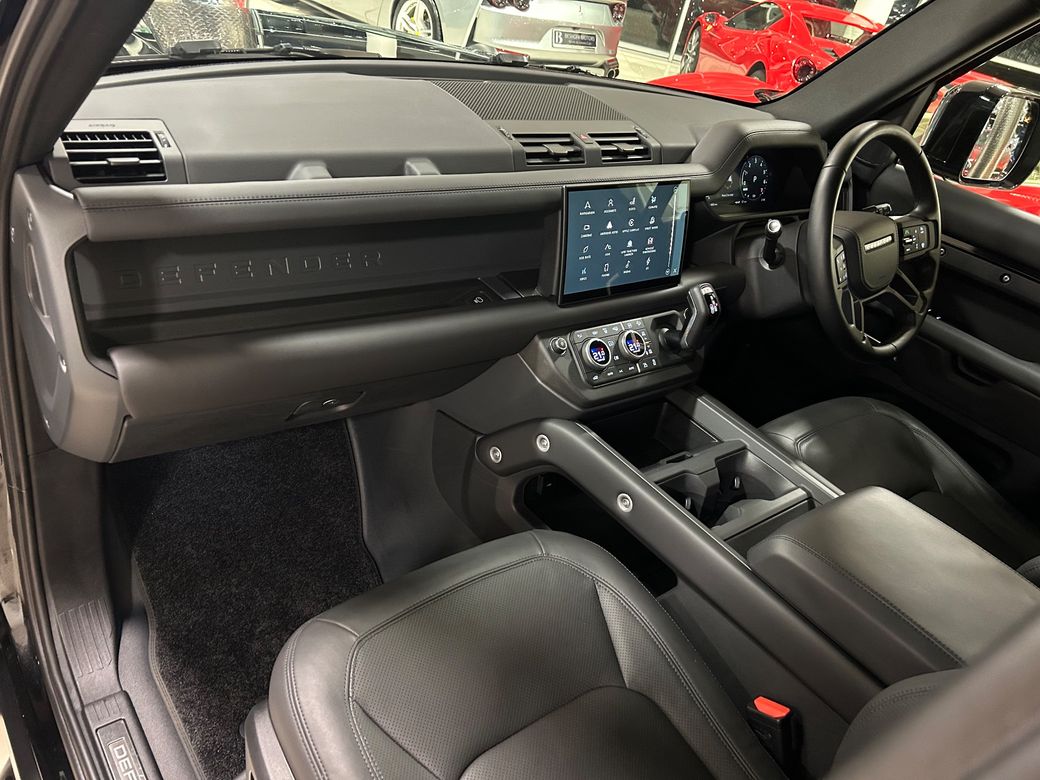 2025 Land Rover Defender