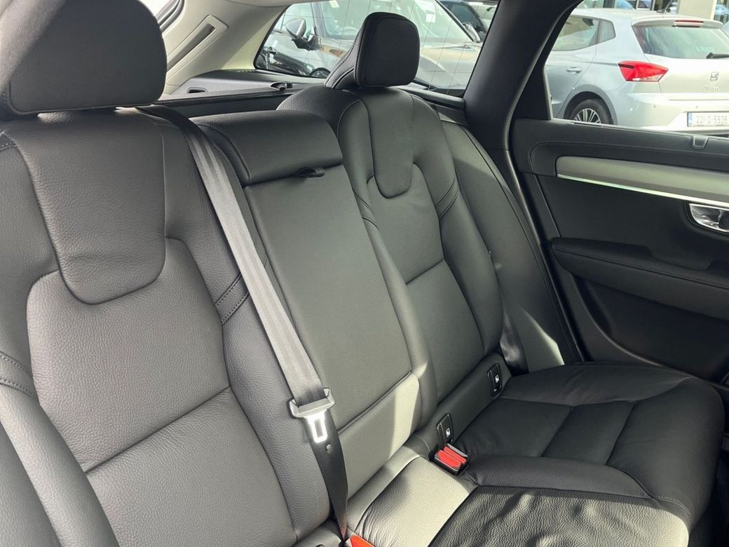 2026 Volvo V90