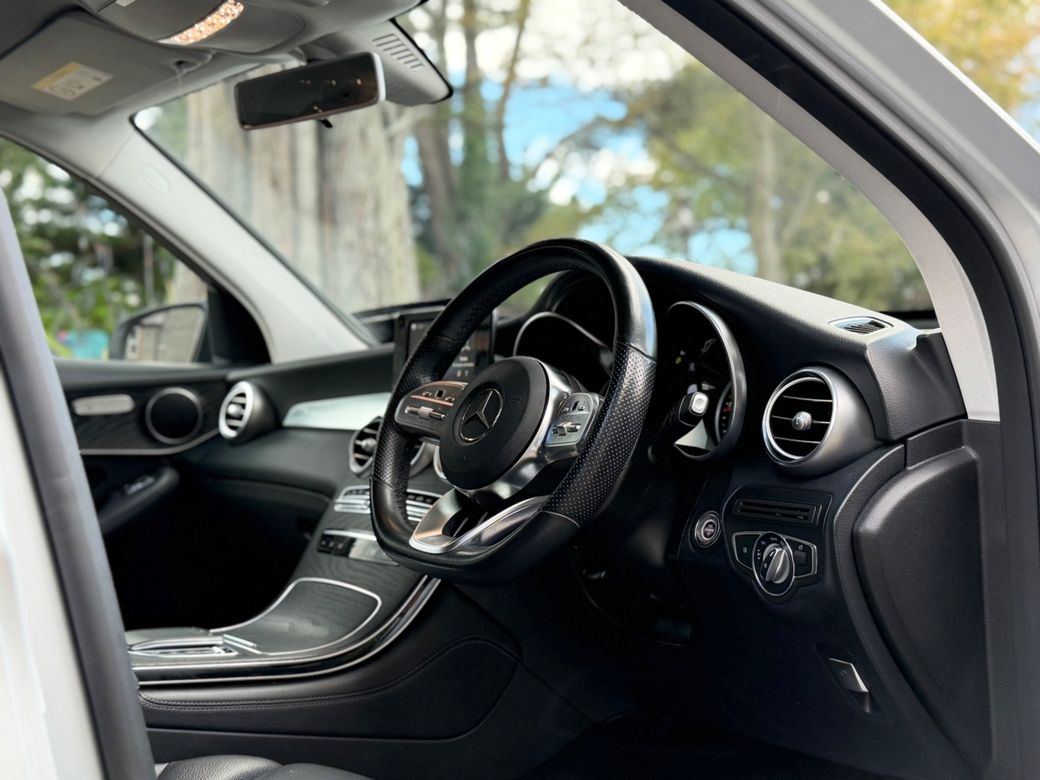 2021 Mercedes-Benz GLC Class