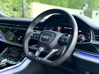 2023 Audi Q8