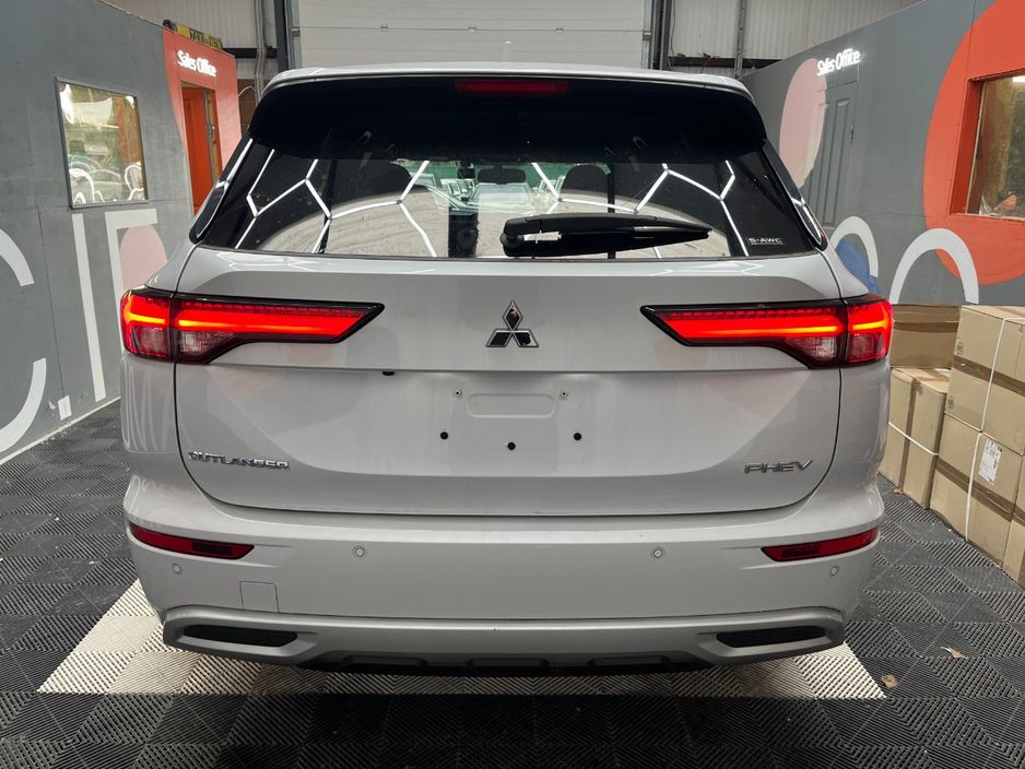 2024 Mitsubishi Outlander