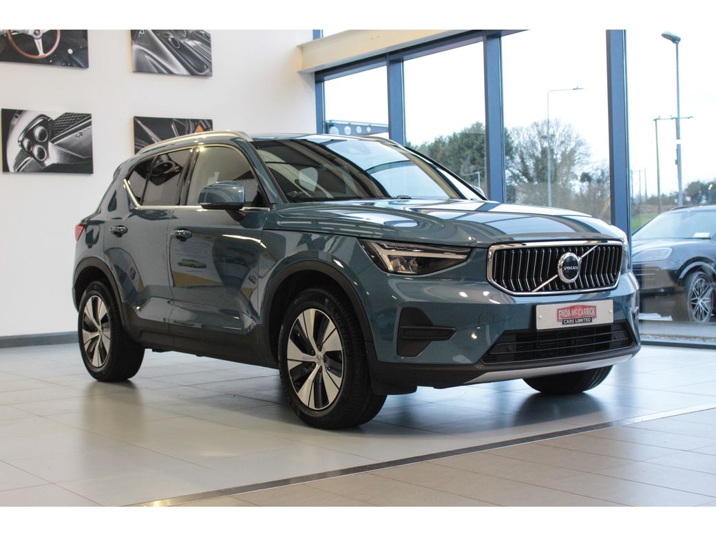 2023 Volvo XC40