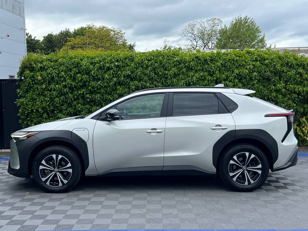 2024 Toyota bZ4X