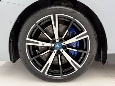 2024 BMW i5