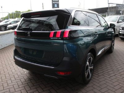 2021 Peugeot 5008