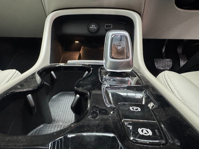 2020 Volvo XC40