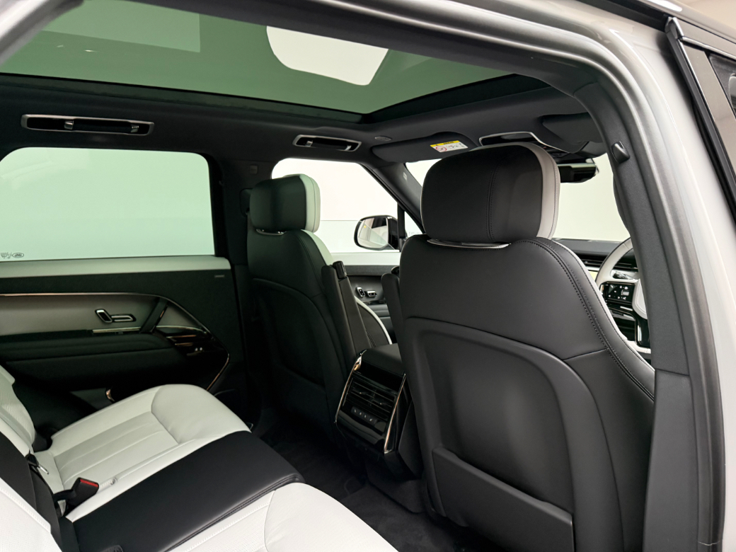 2026 Land Rover Range Rover Sport