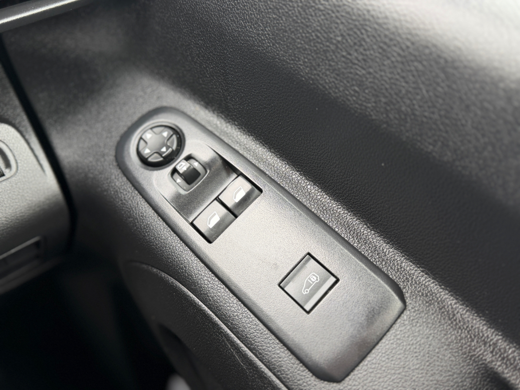 2022 Peugeot Partner