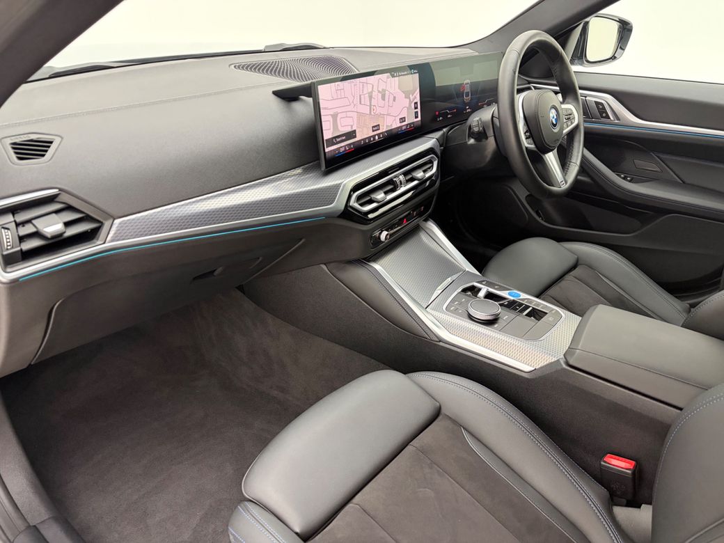 2024 BMW i4