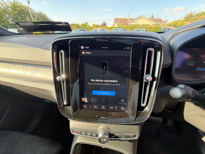 2022 Volvo XC40