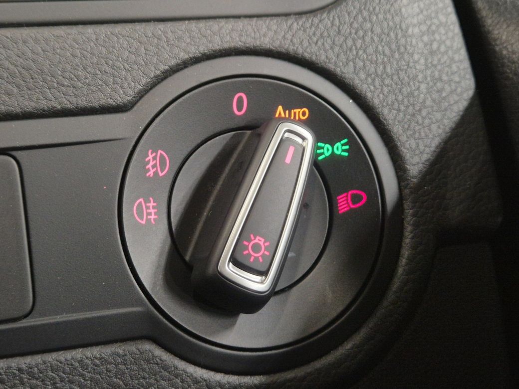 2016 Volkswagen Polo