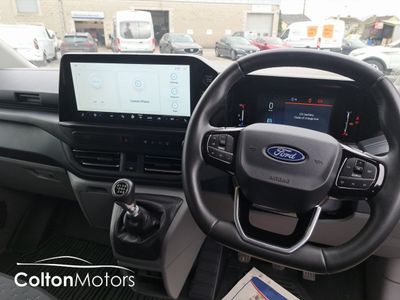 2025 Ford Transit Custom