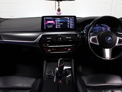 2021 BMW 530