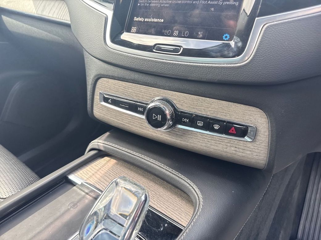 2023 Volvo XC90