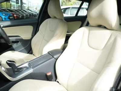 2017 Volvo V60