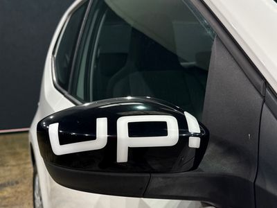 2016 Volkswagen up!
