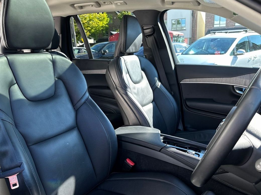 2023 Volvo XC90