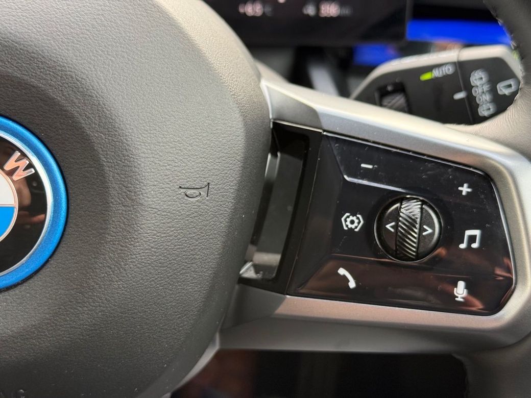2025 BMW i5
