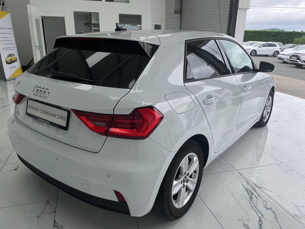 2022 Audi A1