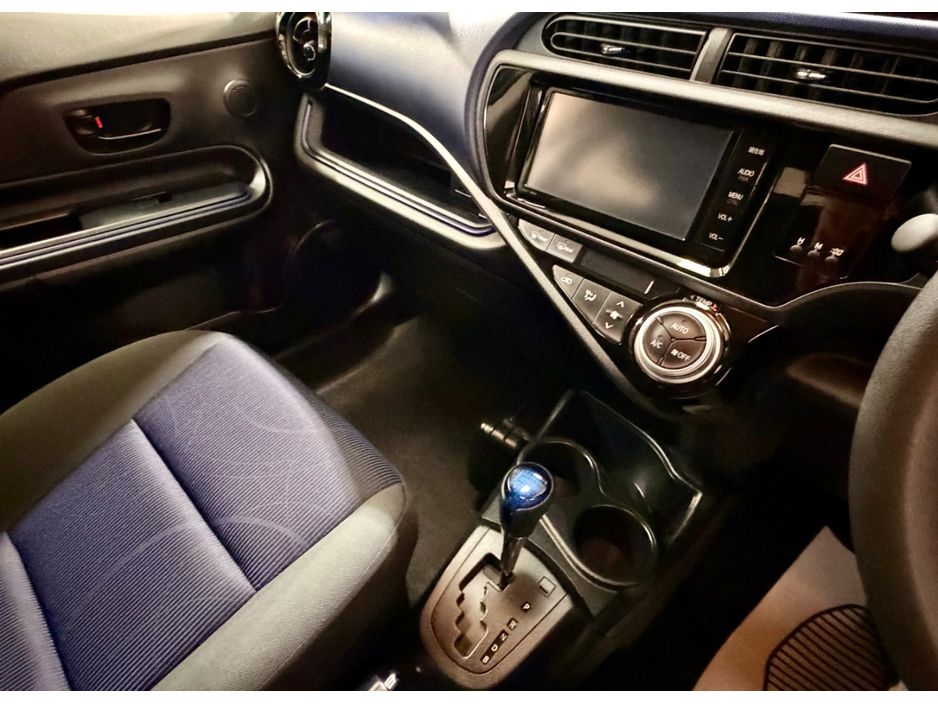 2015 Toyota Aqua