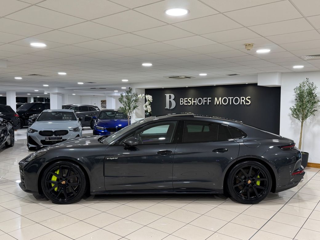 2024 Porsche Panamera