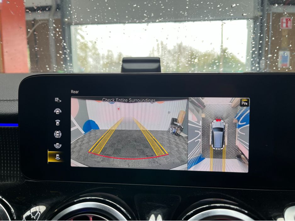 2023 Mercedes-Benz EQB