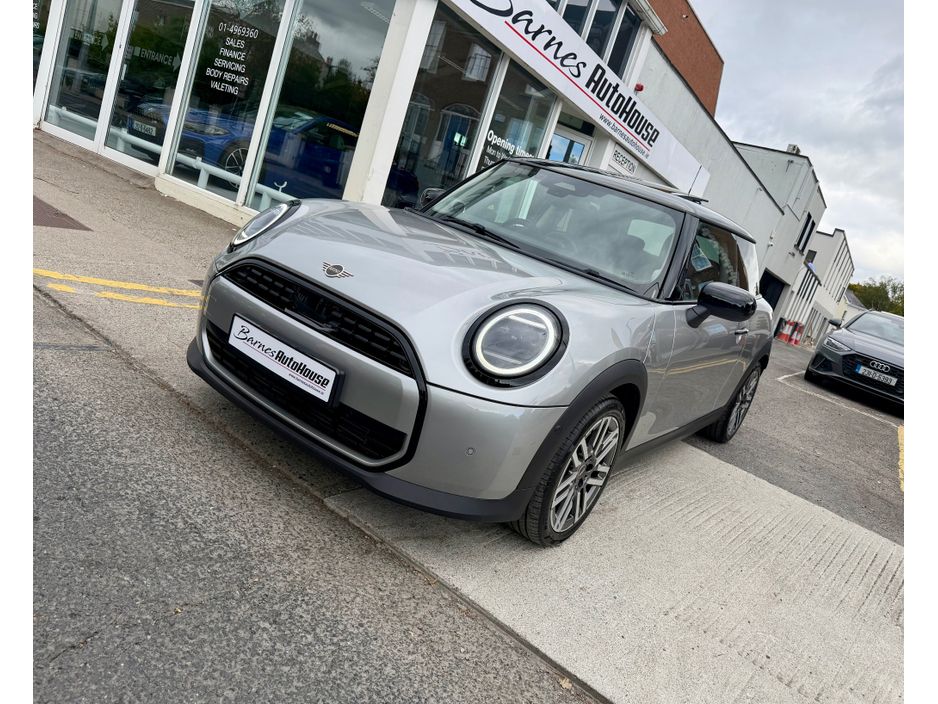 2024 Mini Hatch