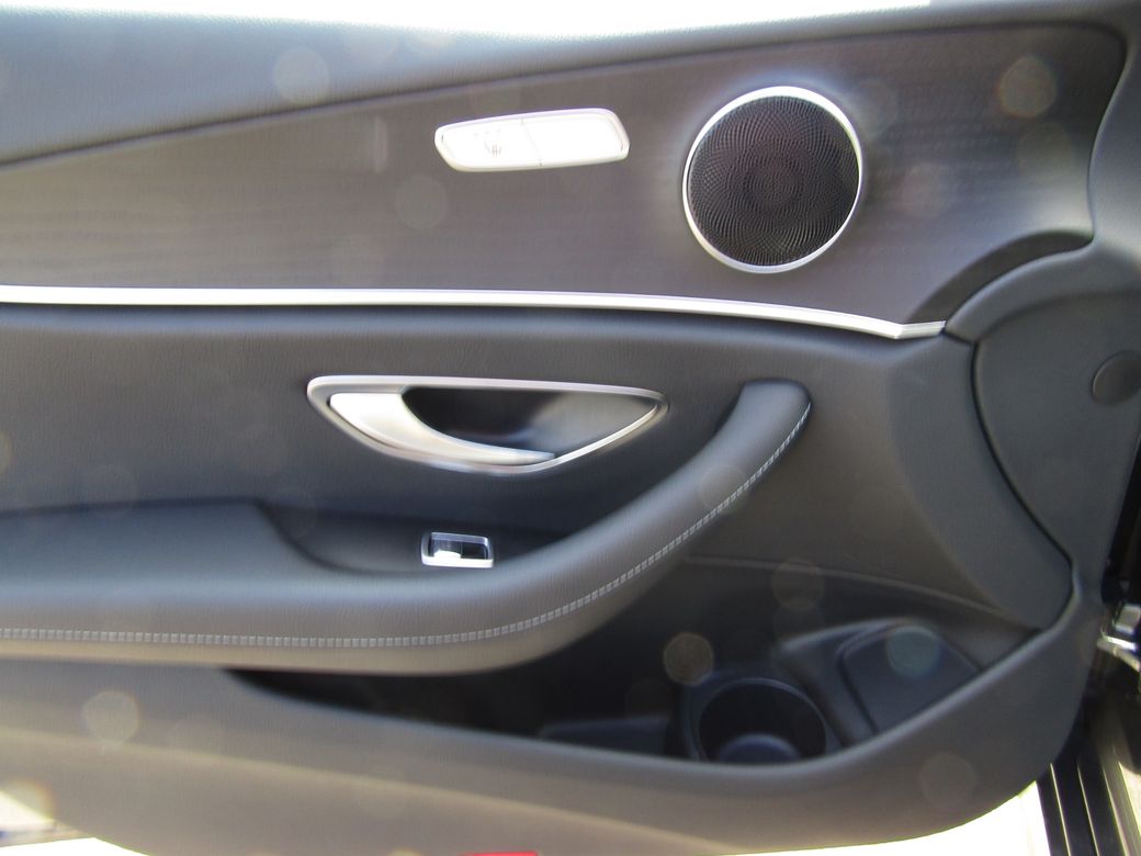 2022 Mercedes-Benz E 300