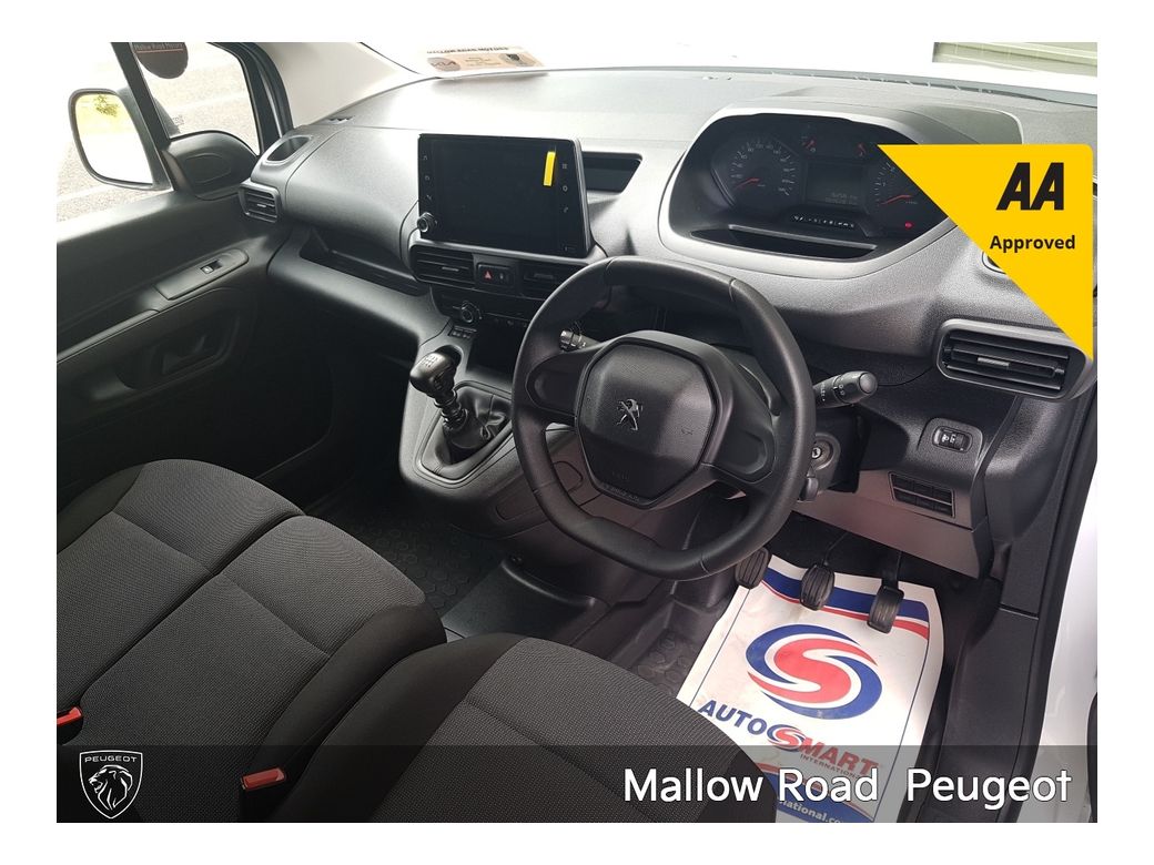 2023 Peugeot Partner