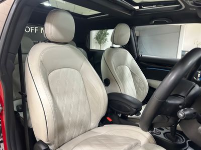 2022 Mini Hatch