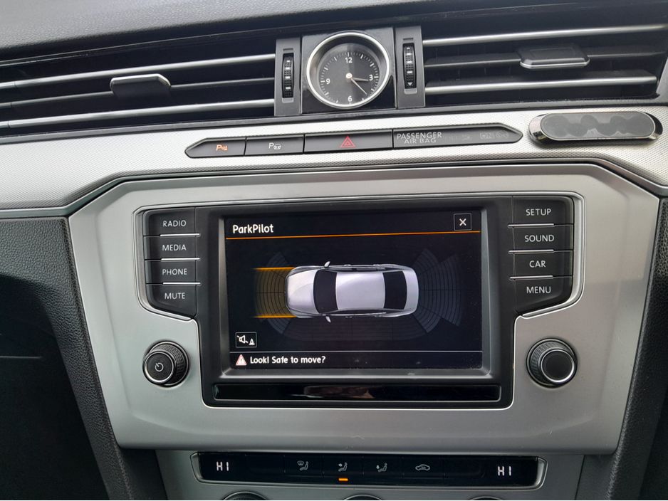 2016 Volkswagen Passat